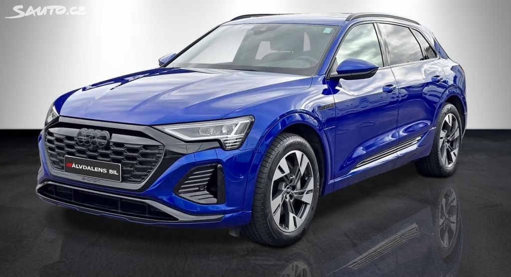 Audi Q8 e-tron, 55 Q S-Line 360k Pano Tažné